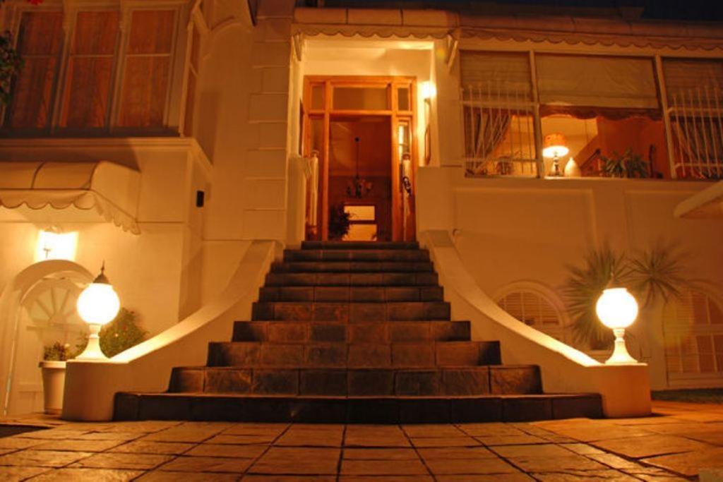 דורבן Sir Harveys Bed And Breakfast מראה חיצוני תמונה